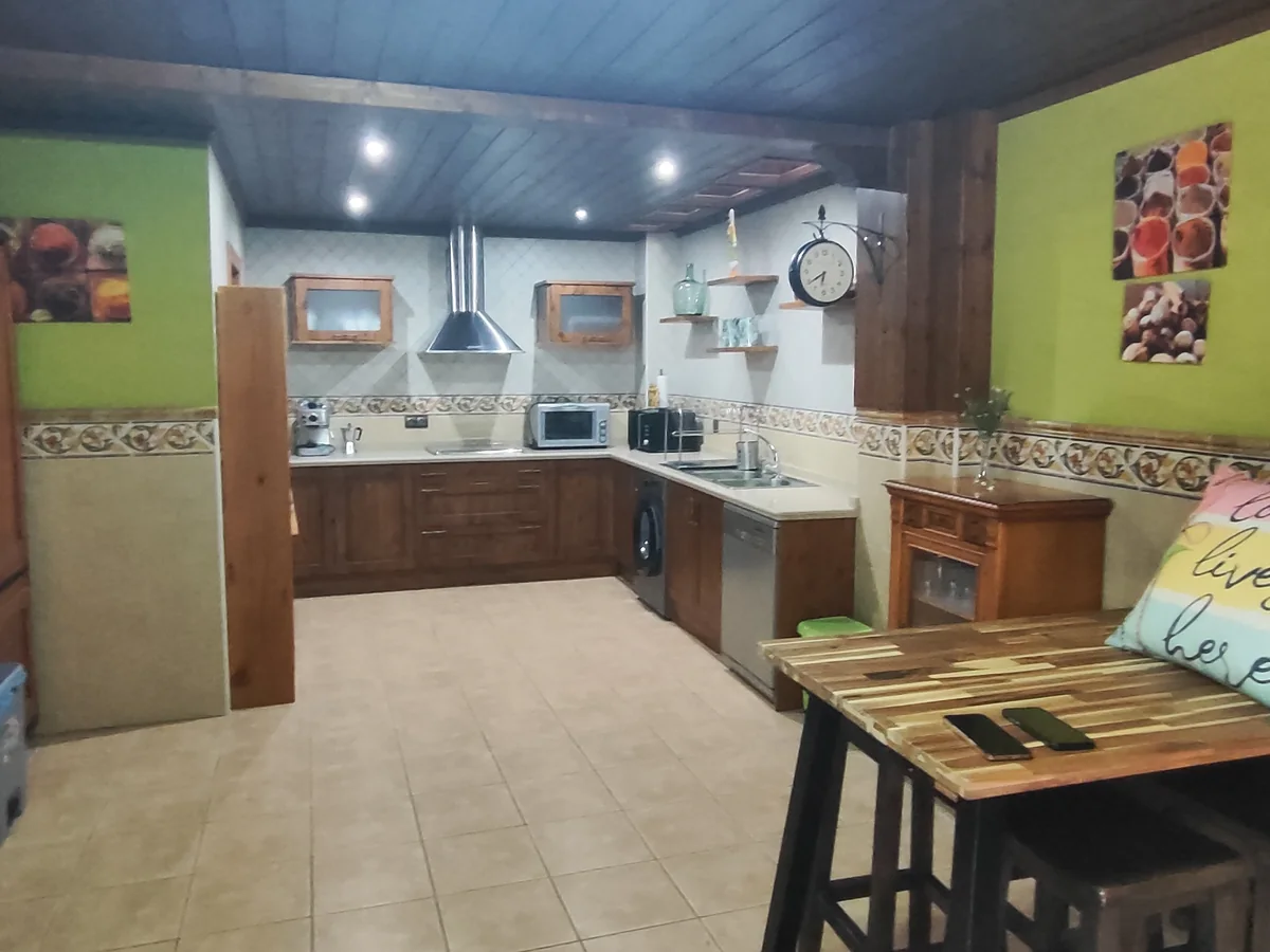 Cocina abierta y gran salon